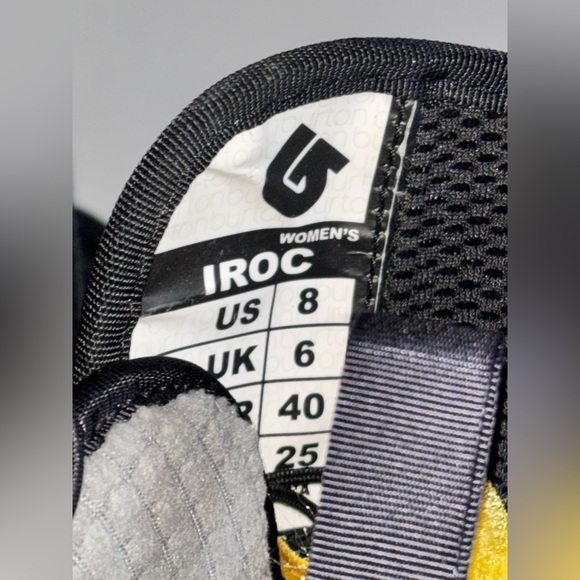 Women’s Burton Snowboarding Boots SIZE 8 - Picture 5 of 11